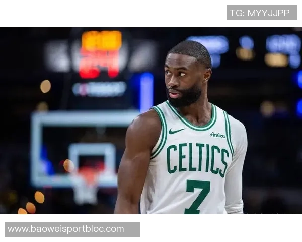 杰伦布朗表现出色却难挽败局17投10中罚球9中8独砍30分3板3助